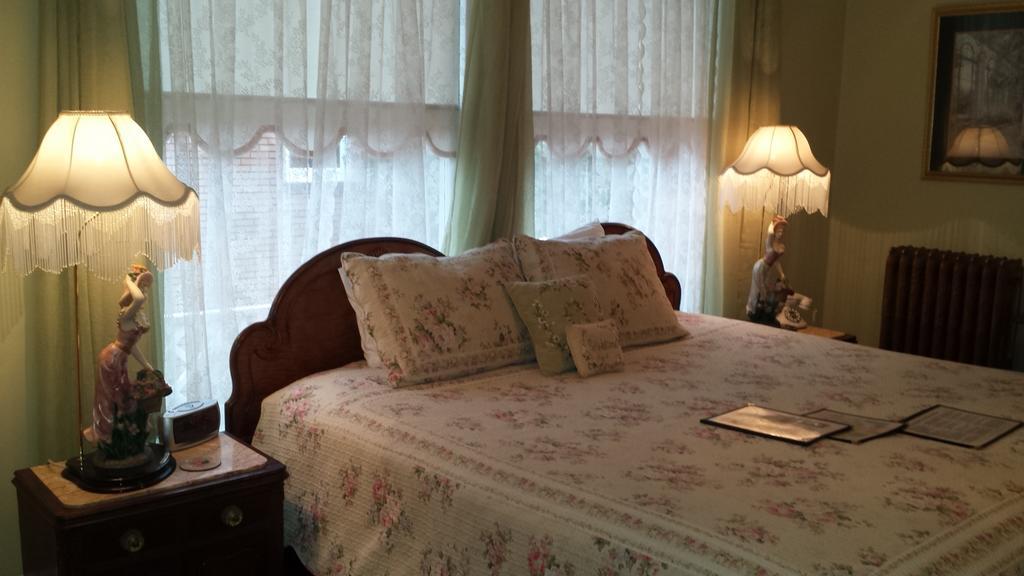 Lion And The Rose Victorian Guest House Portland Extérieur photo