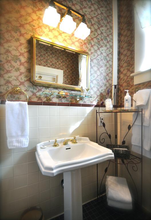 Lion And The Rose Victorian Guest House Portland Extérieur photo